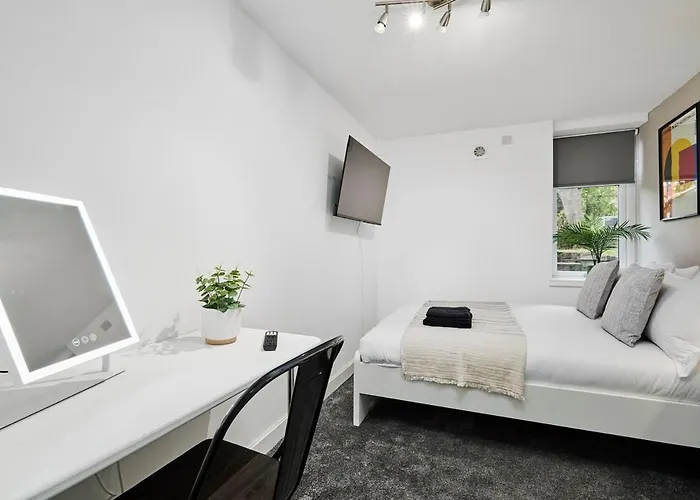 Luxury Lower-level Two Bed * 利兹