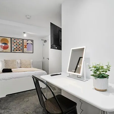 Apartment Luxury Lower-level Two Bed Leeds (West Yorkshire)