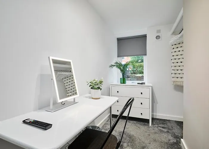 Appartement Luxury Lower-level Two Bed *