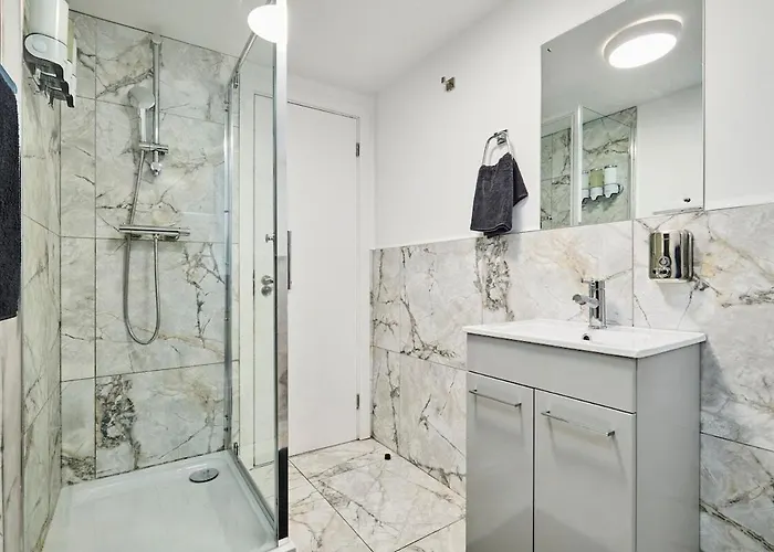 Luxury Lower-level Two Bed Appartement Leeds (West Yorkshire)