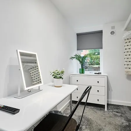 Διαμέρισμα Luxury Lower-level Two Bed *